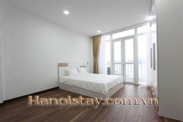 Lakeview Apartment Rental with Convenient Balcony For rent in Lac Long Quan St, Tay Ho 3