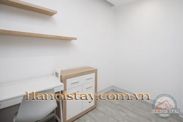 Lakeview Spacious One Bedroom Apartment Rental in Near Sheraton Hotel, Tay Ho 4