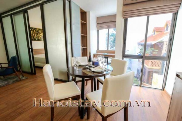Large 3BR Apartment Direct Lake view in Quan An Area, Center of Tay Ho 11