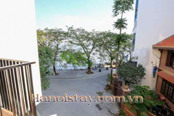 Large 3BR Apartment Direct Lake view in Quan An Area, Center of Tay Ho 5