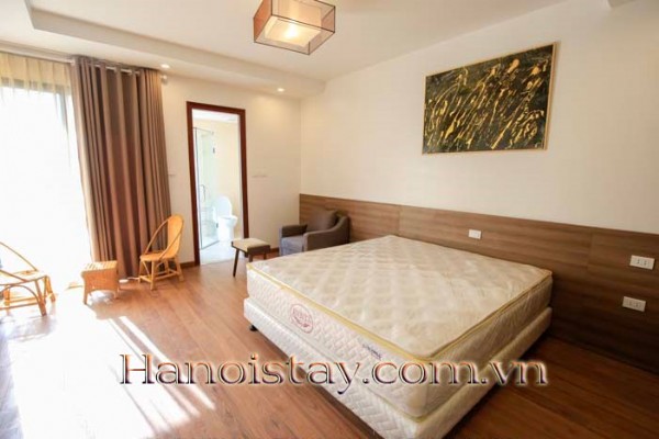 Large 3BR Apartment Direct Lake view in Quan An Area, Center of Tay Ho 16