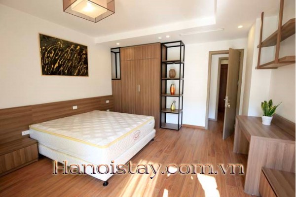 Large 3BR Apartment Direct Lake view in Quan An Area, Center of Tay Ho 20