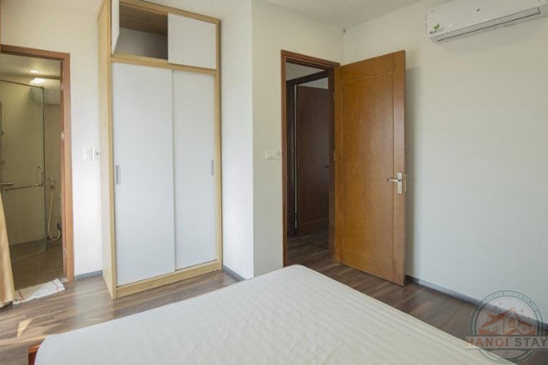 *Large Balcony, Big Living Room 02 BR Apartment for rent in West Lake* 23