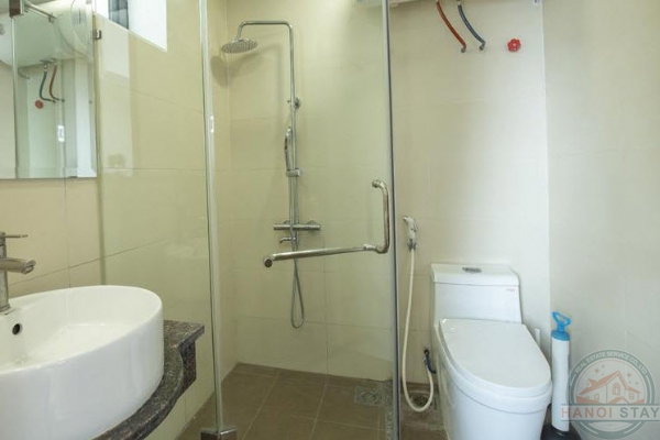 *Large Balcony, Big Living Room 02 BR Apartment for rent in West Lake* 25