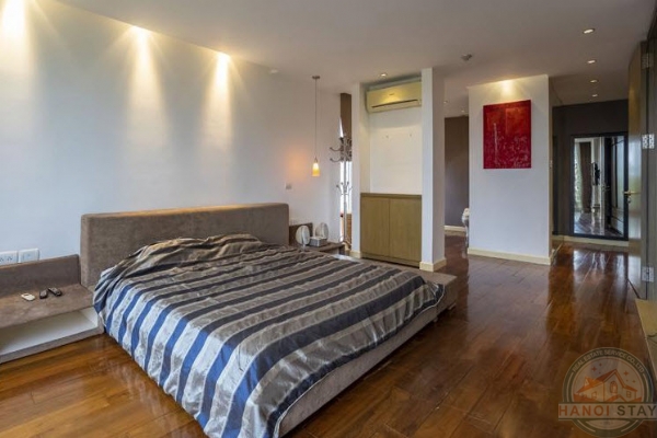 *Large balcony, sunny living space with open view Tay Ho Apartment for rent* 6