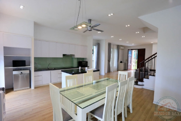 Large furnished villa to lease in Hoa Sua Vinhomes Riverside 4