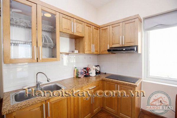 *Light & good size Tay Ho apartment Rental, Breezy Balcony* 3