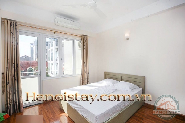 *Light & good size Tay Ho apartment Rental, Breezy Balcony* 5