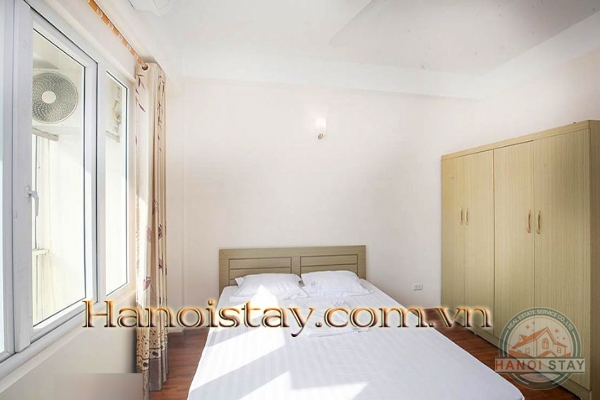 *Light & good size Tay Ho apartment Rental, Breezy Balcony* 6