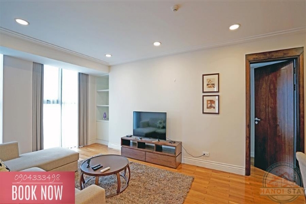Live in Comfort: Elegance 3 BR Serviced Apartment for rent in Hoang Thanh Tower, Hai Ba Trung with Indoor Pool & Gym 3