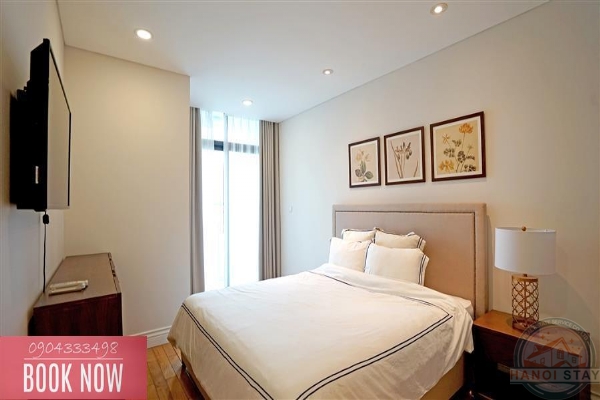 Live in Comfort: Elegance 3 BR Serviced Apartment for rent in Hoang Thanh Tower, Hai Ba Trung with Indoor Pool & Gym 12
