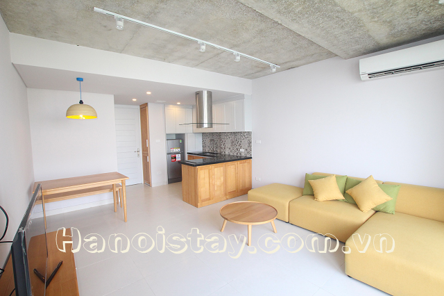 Lovely Lakeview One Bedroom Apartment Rental in Le Duan street, Dong Da 3