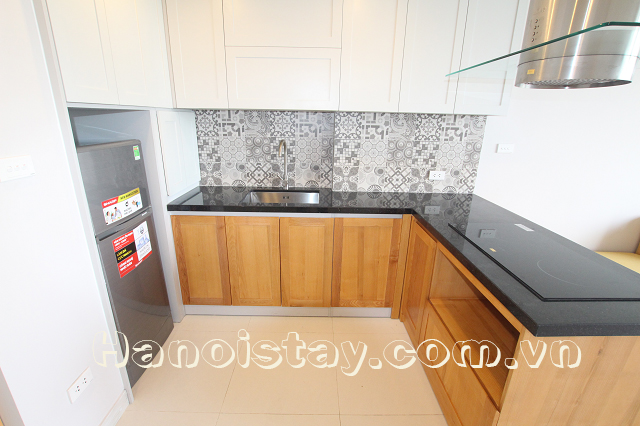 Lovely Lakeview One Bedroom Apartment Rental in Le Duan street, Dong Da 5
