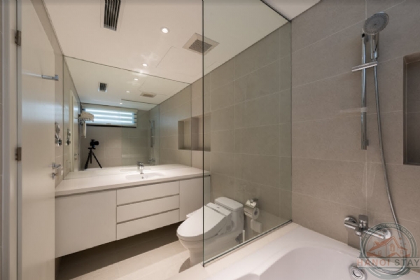*Luxurious 02 Bedroom Apartment for rent in To Ngoc Van str, Tay Ho, Lake View Terrace* 21