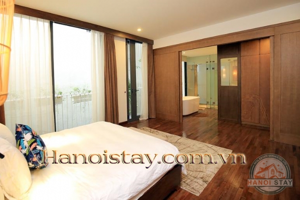 Luxurious and convenient 03 Bed Apartment Rental with Modern Furniture in Dang Thai Mai St, Tay Ho 7