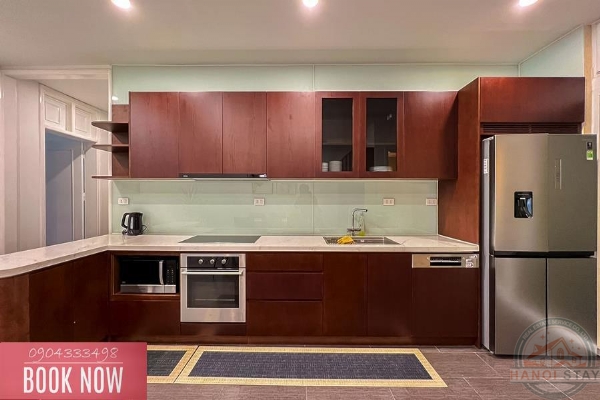 Luxurious Lake View: Spacious 3BR Apartment for Rent on Quang An Street, Tay Ho 10