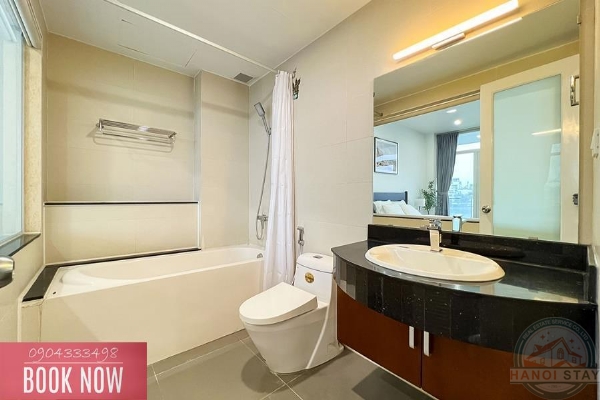 Luxurious Lake View: Spacious 3BR Apartment for Rent on Quang An Street, Tay Ho 20