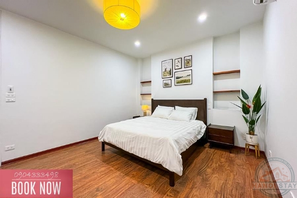 Luxurious Lake View: Spacious 3BR Apartment for Rent on Quang An Street, Tay Ho 27