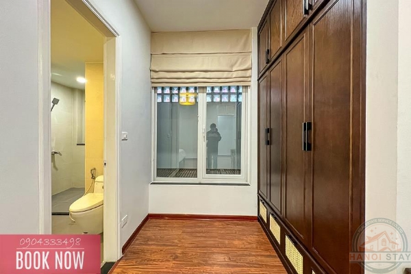 Luxurious Lake View: Spacious 3BR Apartment for Rent on Quang An Street, Tay Ho 29