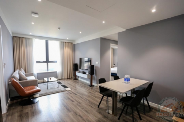 Luxurious Living: Lake View 3-Bedroom Apartment near Lotte Center Ba Dinh 1