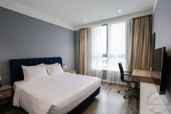 Luxurious Living: Lake View 3-Bedroom Apartment near Lotte Center Ba Dinh 8