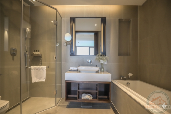 Luxury 03 BR Apartment for rent in ba dinh 6