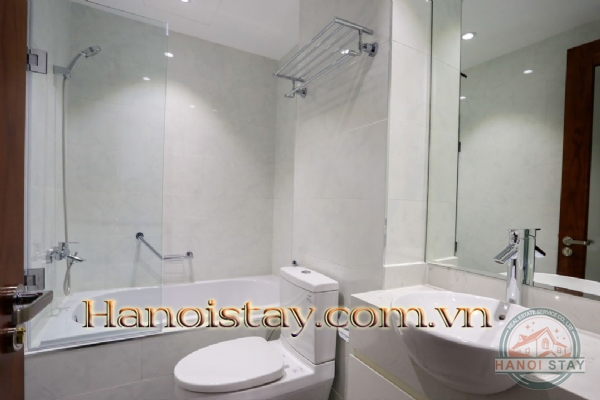 Luxury 3 Bedroom Serviced Apartment In Tay Ho, Lake View 10