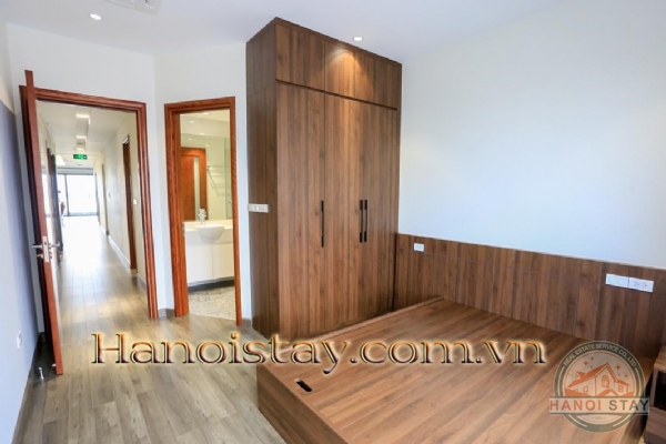 Luxury 3 Bedroom Serviced Apartment In Tay Ho, Lake View 11