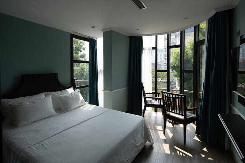 *Luxury Apartment For Rent in Hoan Kiem, Near Old Quarter & The Lake* 12