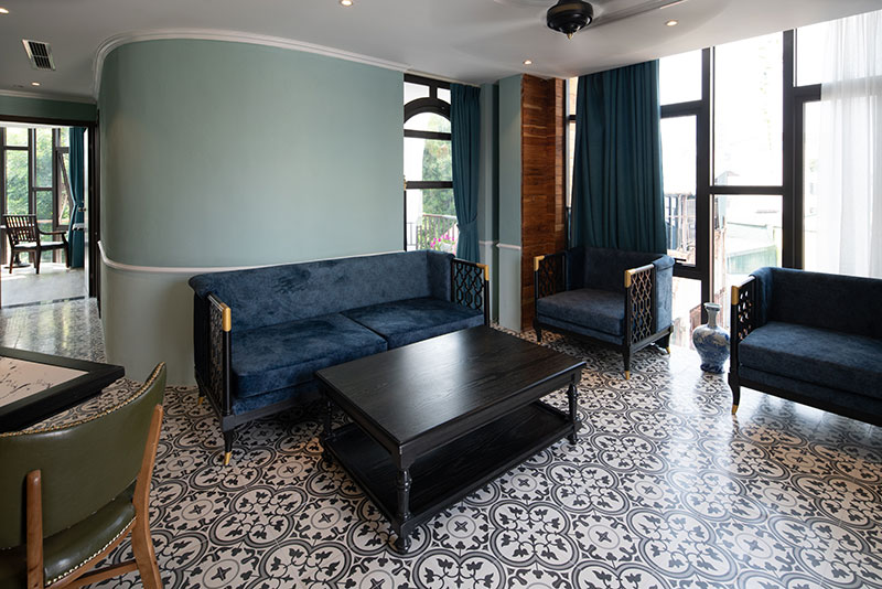 *Luxury Apartment For Rent in Hoan Kiem, Near Old Quarter & The Lake* 4