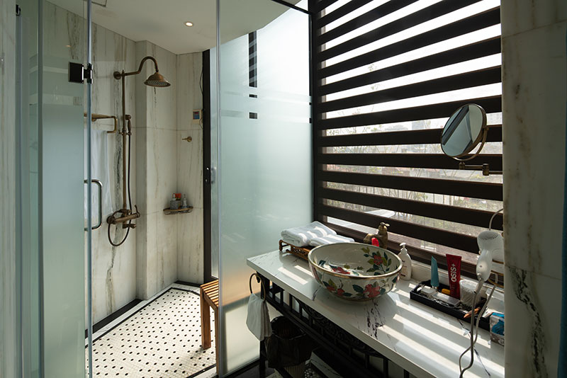 *Luxury Apartment For Rent in Hoan Kiem, Near Old Quarter & The Lake* 42