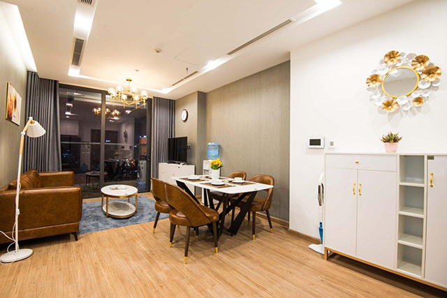 *Luxury, Bright, Modern Three Bedroom Apartment For Rent in Vinhomes Metropolis* 33