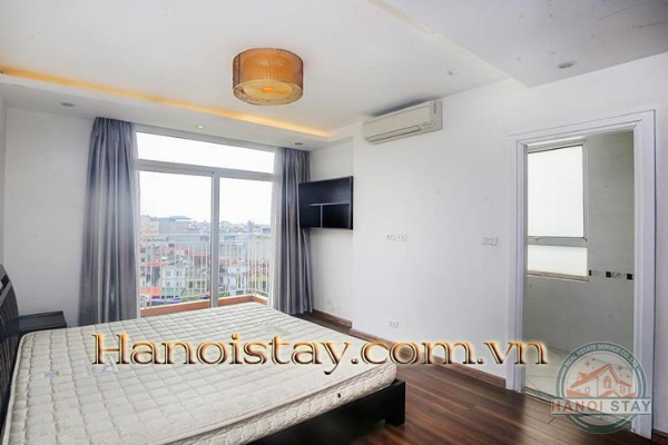 *Luxury High Floor 3 Bedroom Apartment Rental in Xuan Dieu street with West Lake View* 16