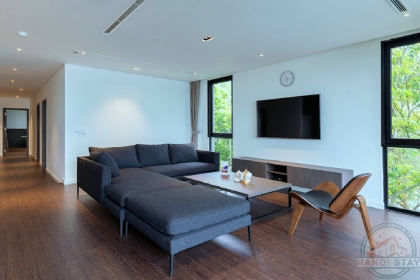Luxury Lake View 4-Bedroom Apartment for Rent in Tay Ho 2