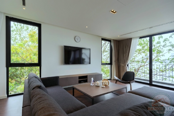 Luxury Lake View 4-Bedroom Apartment for Rent in Tay Ho 5
