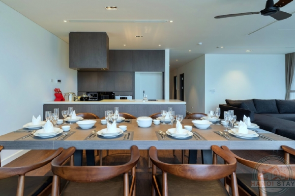 Luxury Lake View 4-Bedroom Apartment for Rent in Tay Ho 1