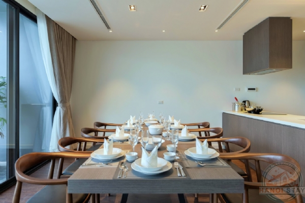 Luxury Lake View 4-Bedroom Apartment for Rent in Tay Ho 4