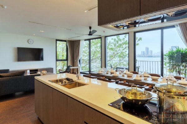 Luxury Lake View 4-Bedroom Apartment for Rent in Tay Ho 8