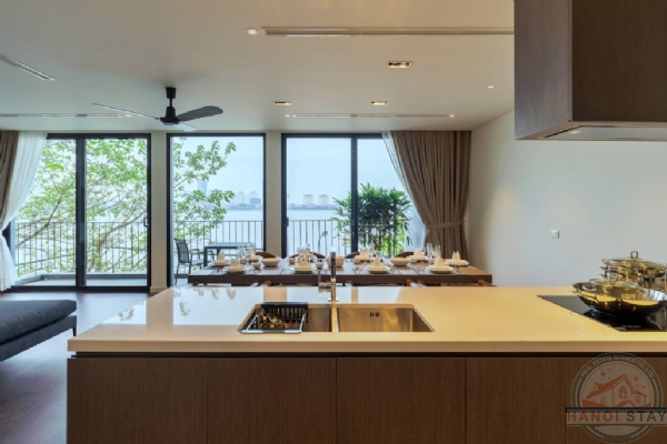Luxury Lake View 4-Bedroom Apartment for Rent in Tay Ho 9