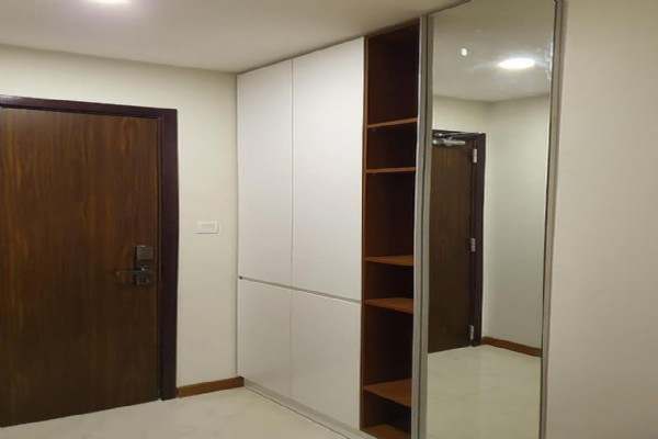 *Luxury & Modern Apartment For Rent in Discovery Complex, Cau Giay District* 4