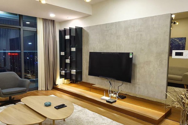 *Luxury & Modern Apartment For Rent in Discovery Complex, Cau Giay District* 6