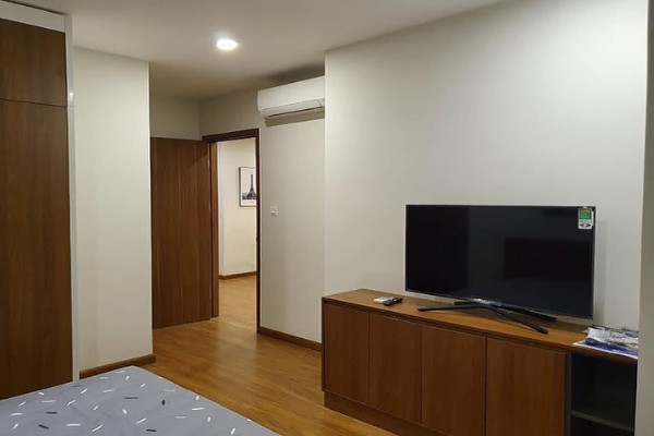 *Luxury & Modern Apartment For Rent in Discovery Complex, Cau Giay District* 7