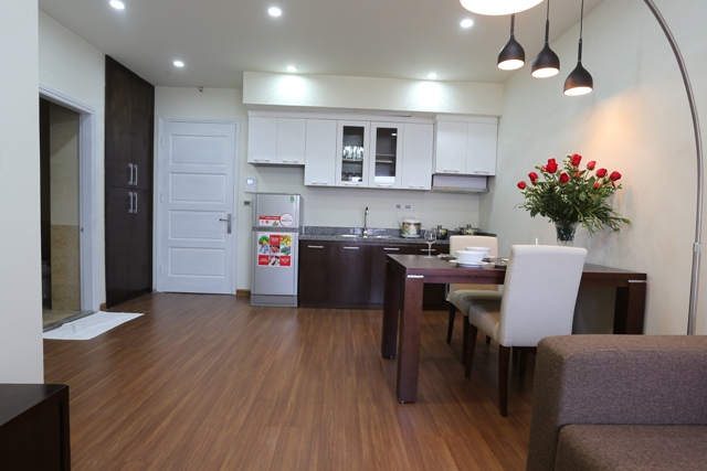 Luxury serviced apartment for rent in Cau Giay street, full service, wooden floor 2