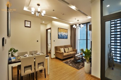 *Luxury Serviced Apartment Rental in Vinhomes Metropolis*