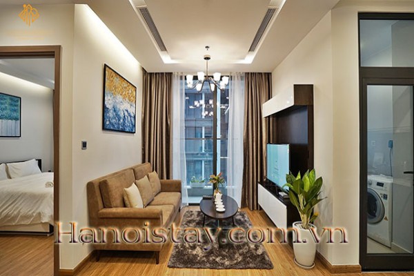 *Luxury Serviced Apartment Rental in Vinhomes Metropolis* 3