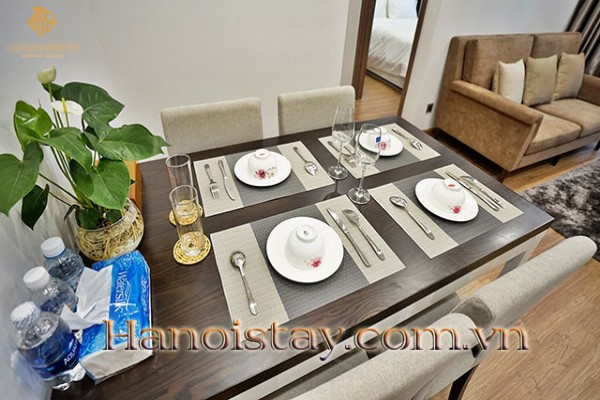 *Luxury Serviced Apartment Rental in Vinhomes Metropolis* 12