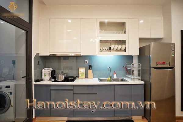 *Luxury Serviced Apartment Rental in Vinhomes Metropolis* 9