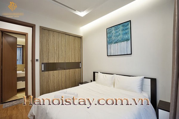 *Luxury Serviced Apartment Rental in Vinhomes Metropolis* 21