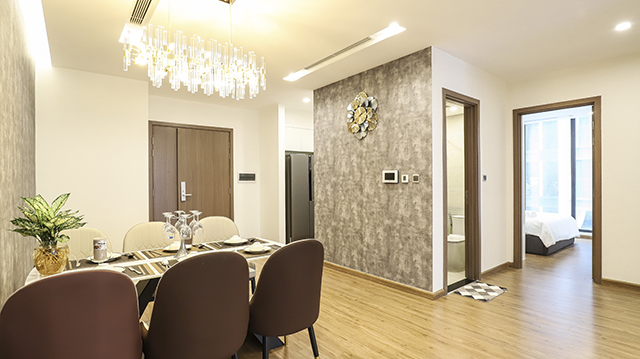 *Luxury Three Bedroom Apartment For Rent in Vinhomes Metropolis* 21