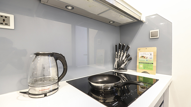 *Luxury Three Bedroom Apartment For Rent in Vinhomes Metropolis* 27